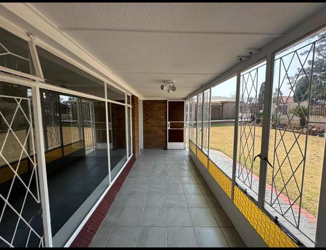 4 BEDROOM HOUSE FOR SALE IN MARLANDS